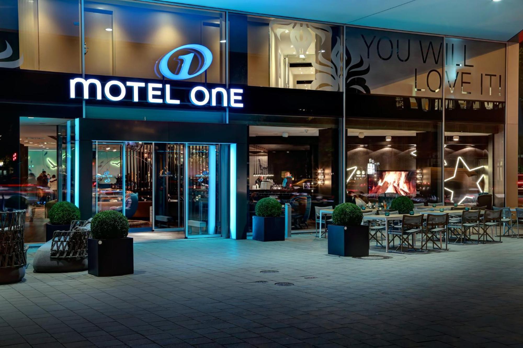 Motel One Hamburg Am Michel Hamburgo Exterior foto
